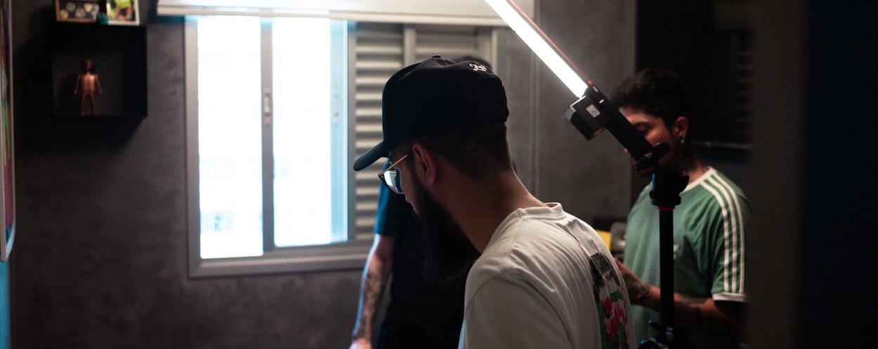 Men in Location Shooting